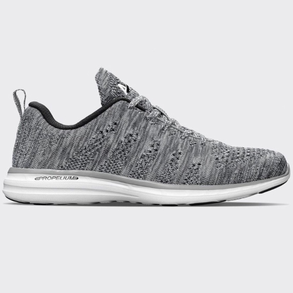 Women’s APL Techloom Pro Sneakers Sz 7.5 Grey